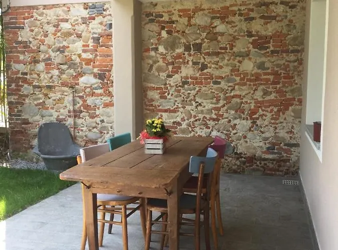 Happy Hill - Bambu- Natura E Relax Feriehus Santa Maria Rocca